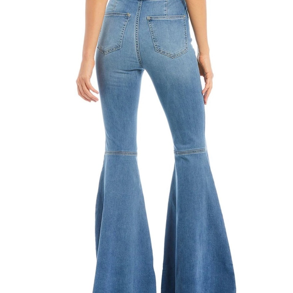 - Just Float On Flare Bell Bottom High Rise Raw Hem - Picture 6 of 9